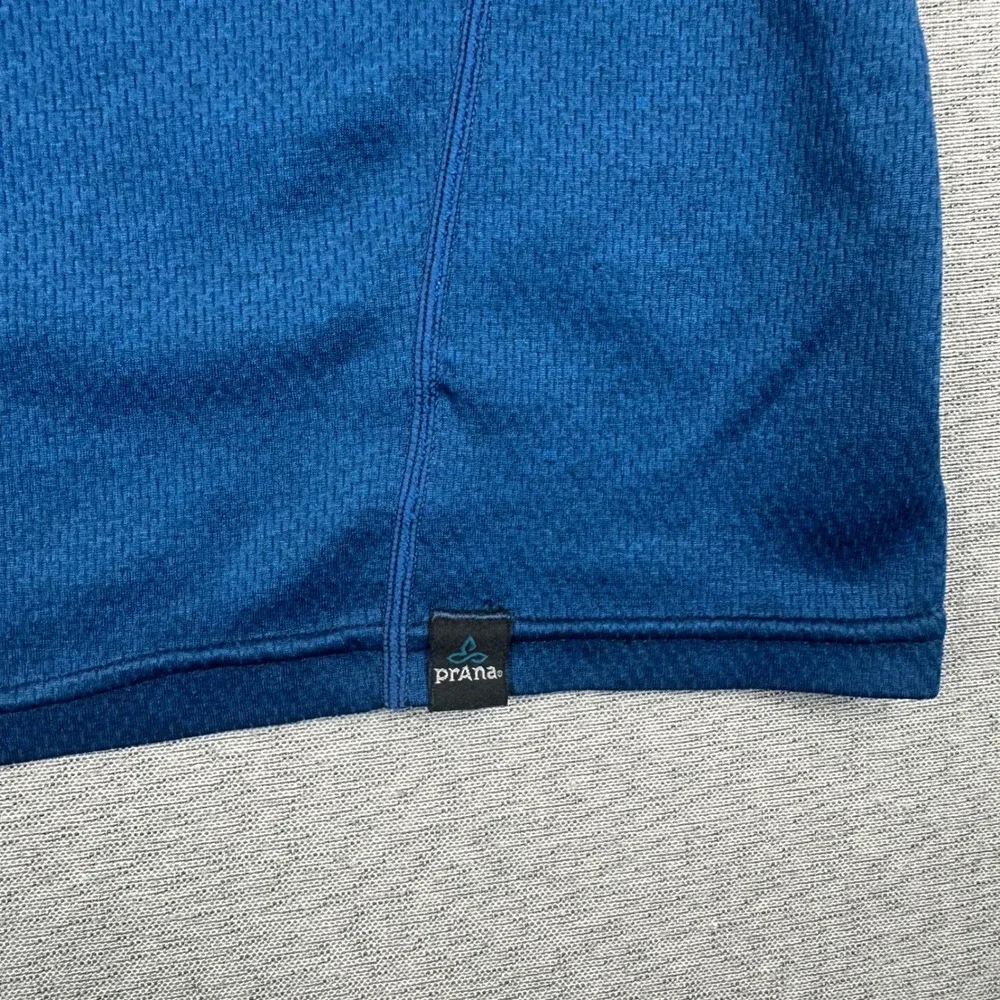 Prana 1/4 Zip Pullover Mens M‎ Blue Textured Grid Fleece Jacket Outdoors Hiking